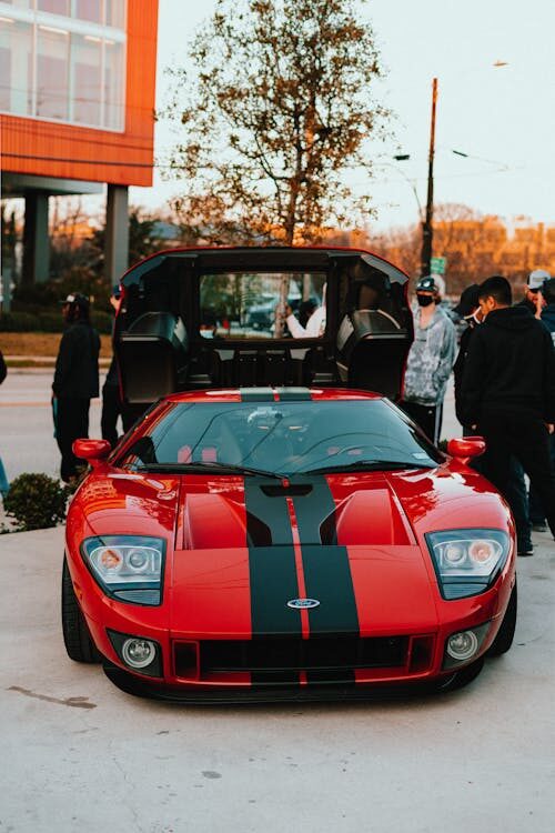 FORD GT