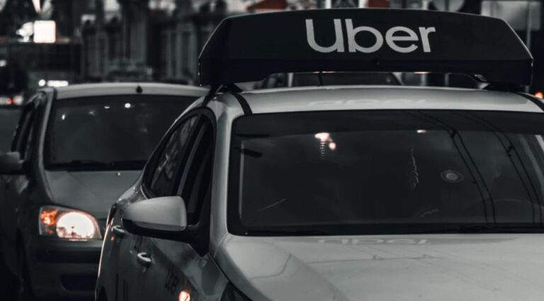 Uber Robotaxi Investment Strategy: The $10B Pivot Reshaping Autonomous Mobility