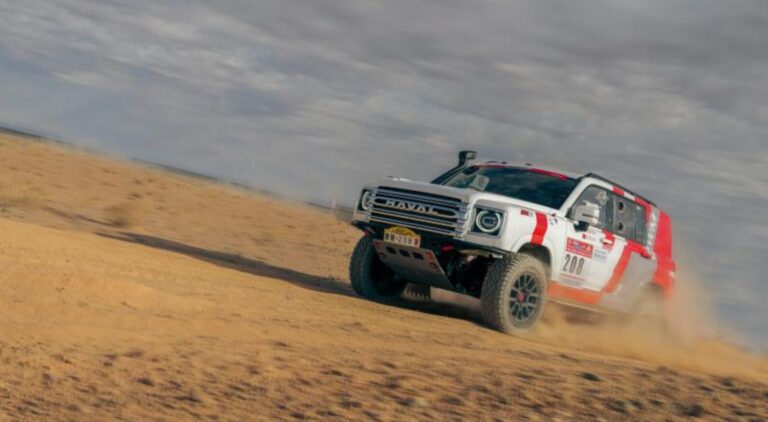 China EV AI Race Enters Deep Waters: Why Legacy Automakers Are Racing to Own the ‘Soul’ of Software